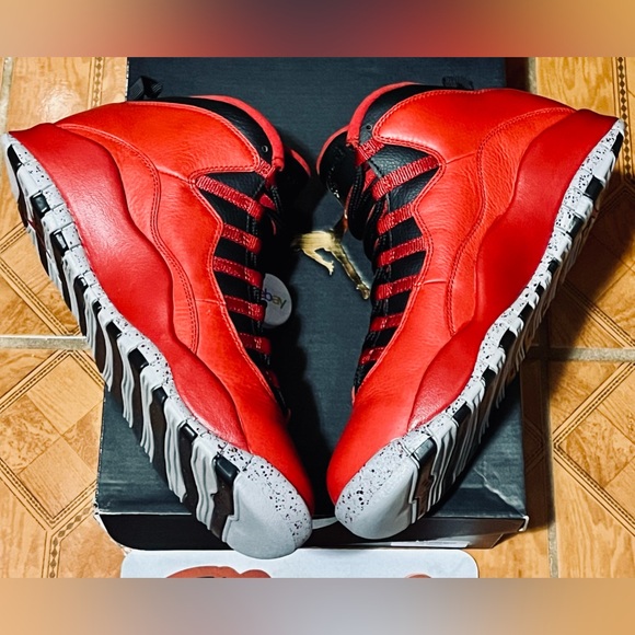 Jordan 10 Retro 'Bulls Over Broadway' Preloved OG All 10M. - Picture 4 of 7